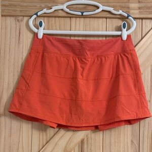 Lululemon pace rival in salmon